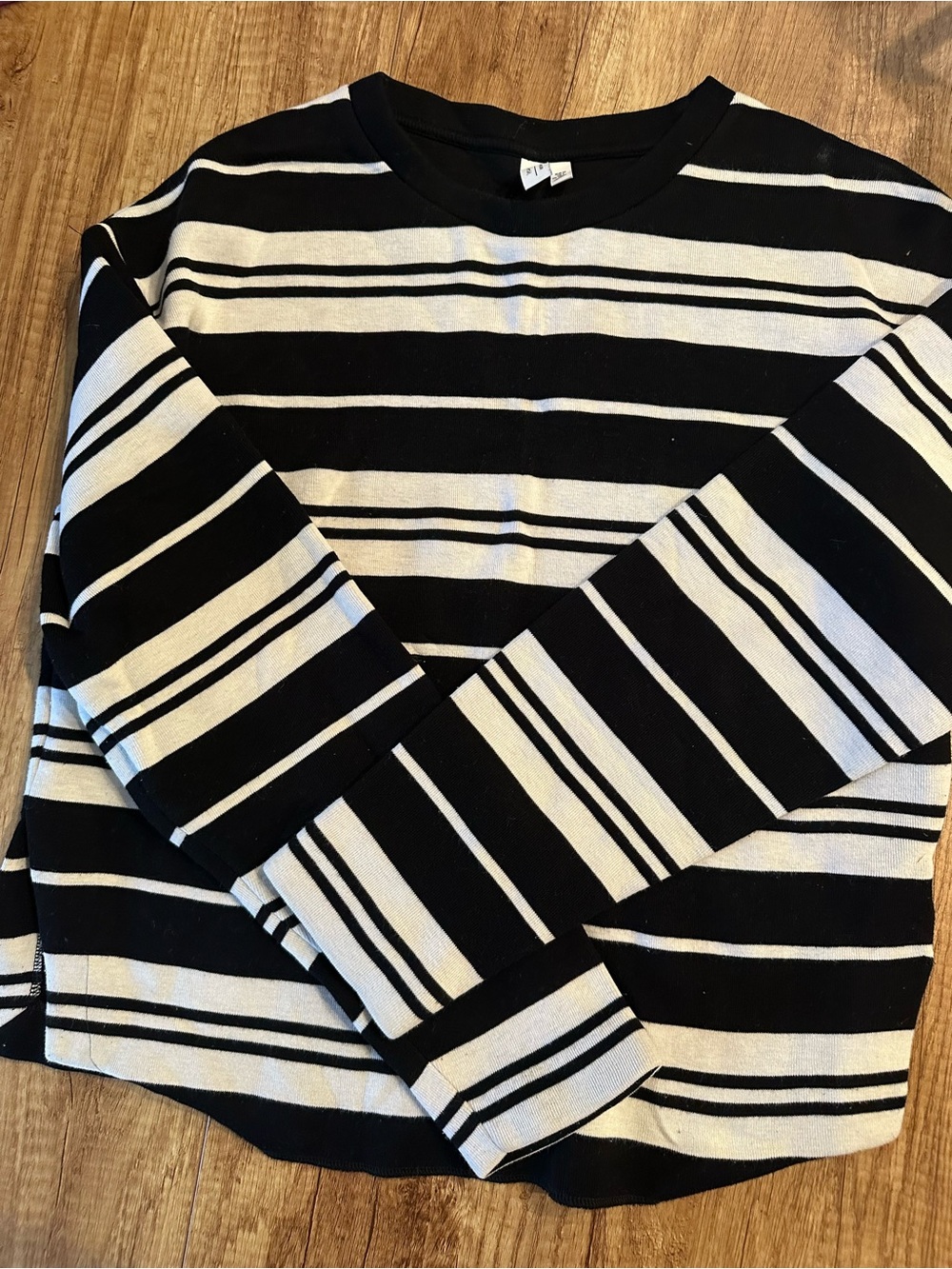 & Other Stories Striped Black and White Long-Sleeve Shirt